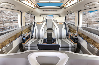 奔馳V260高端定制 如何選擇廠家直銷與航空信息咨詢服務